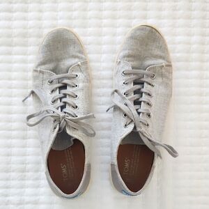 TOMS Sneakers